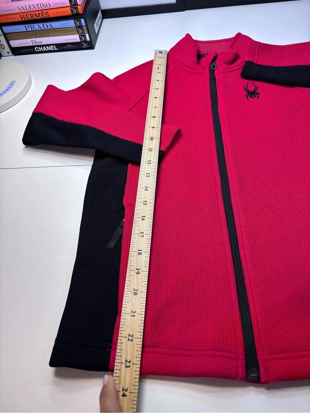 Spyder bold red